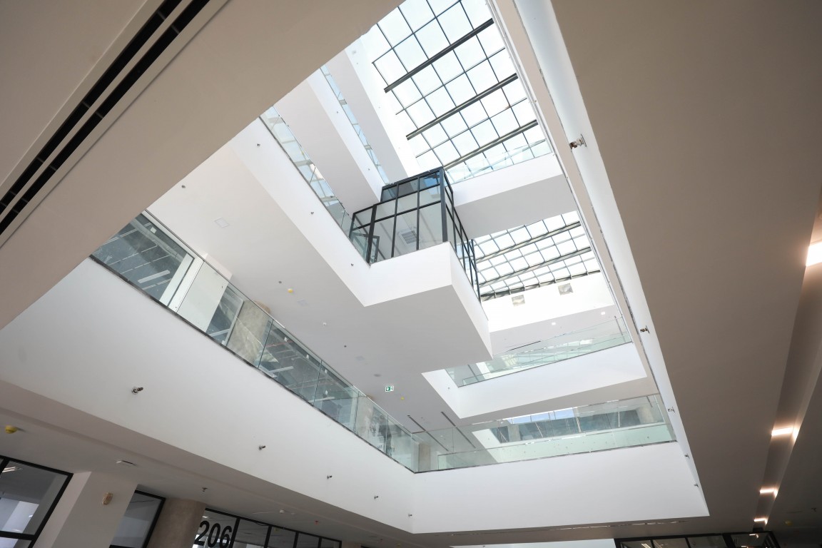 Fourth & Fifth Floors - Corporate Offices
